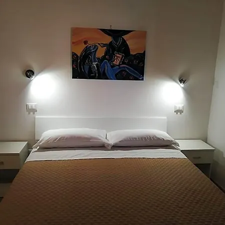 Opera Boutique Hotel 3*