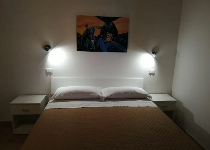 فندق Opera Boutique مونريالي