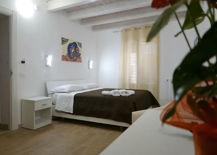 Opera Boutique 3* مونريالي