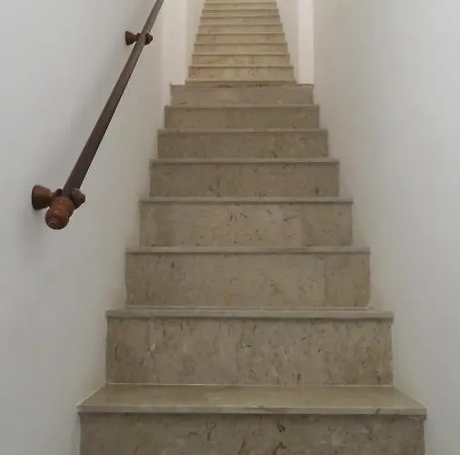 فندق Opera Boutique مونريالي